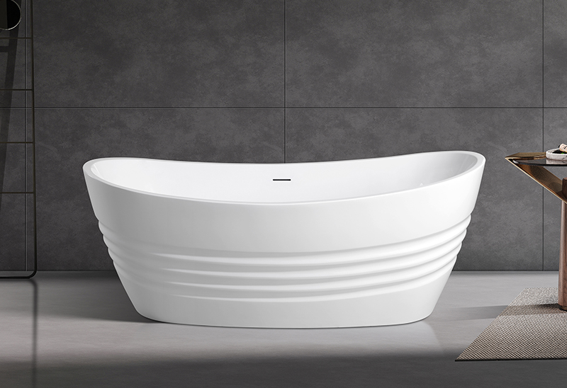 67 Inch Oval Acrylic Freestanding Bathtub 
